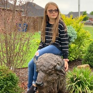 Meet your Posher, Addison